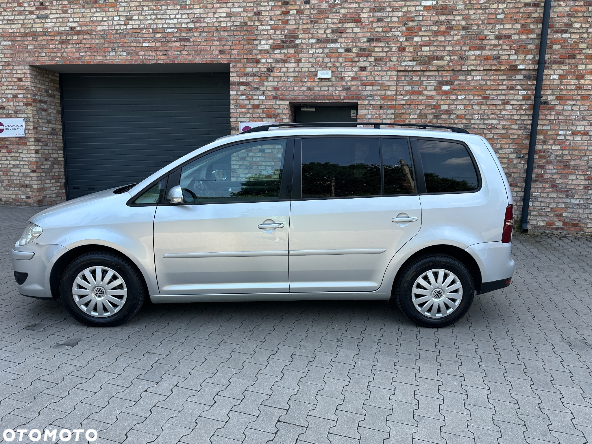 Volkswagen Touran 1.6 - 6