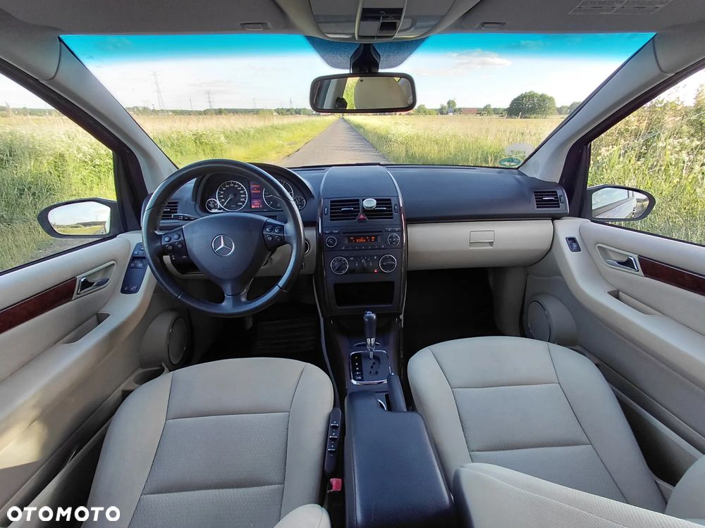 Mercedes-Benz Klasa A 180 CDI Autotronic Avantgarde - 15
