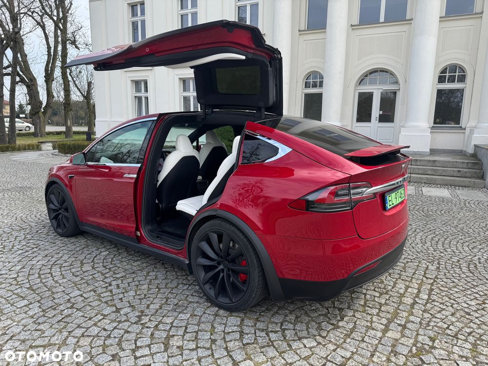 Tesla Model X Performance - 5