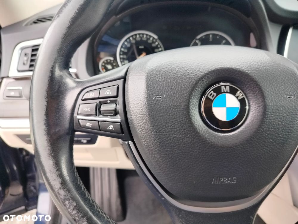 BMW Seria 5 535d xDrive Luxury Line - 13