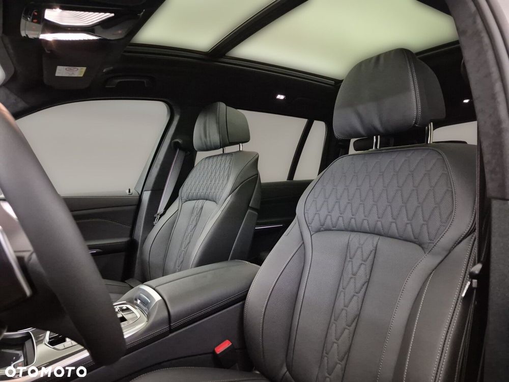 BMW X7 - 13