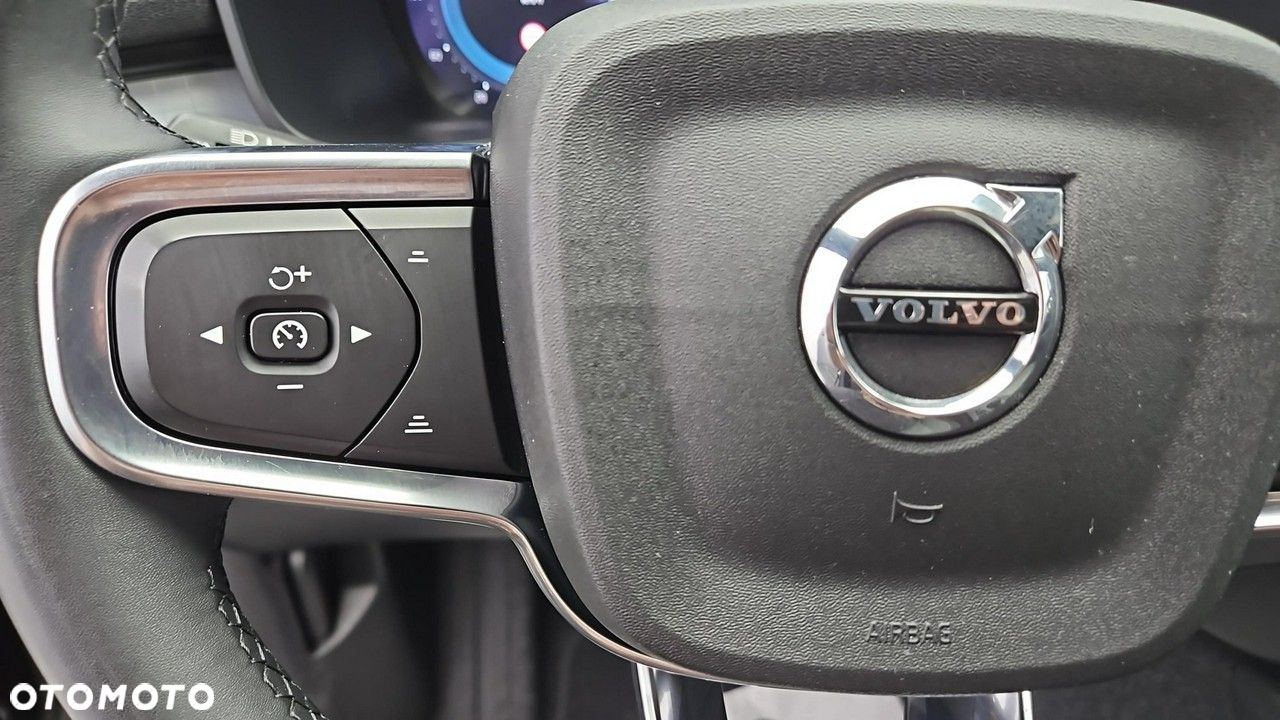 Volvo XC 40 B3 Core - 16