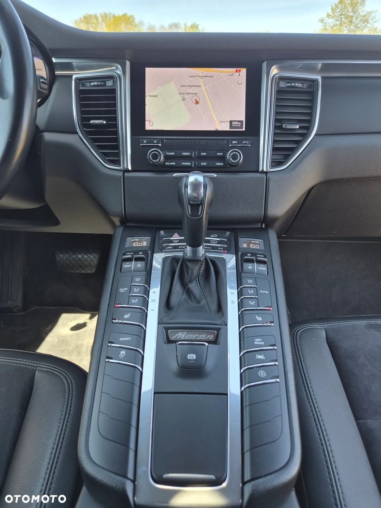 Porsche Macan - 11