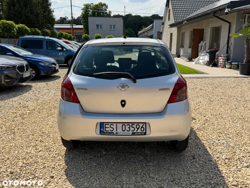 Toyota Yaris 1.0 Luna Start - 7