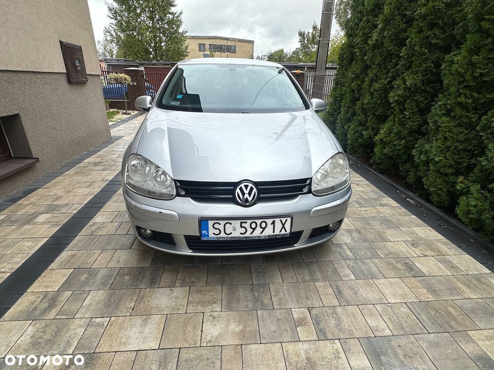 Volkswagen Golf - 6