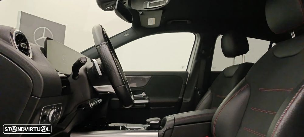 Mercedes-Benz GLA 180 d AMG Line - 28