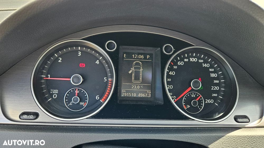 Volkswagen Passat 2.0 TDI BlueMotion Technology DSG Comfortline - 9