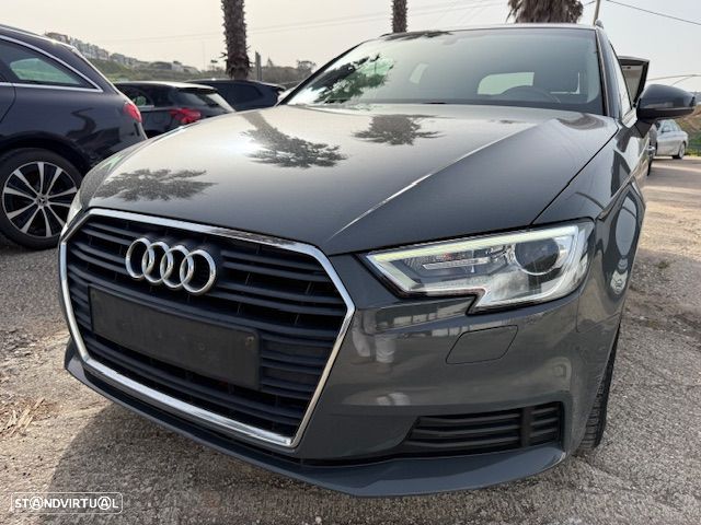 Audi A3 1.6 TDI S tronic design - 10