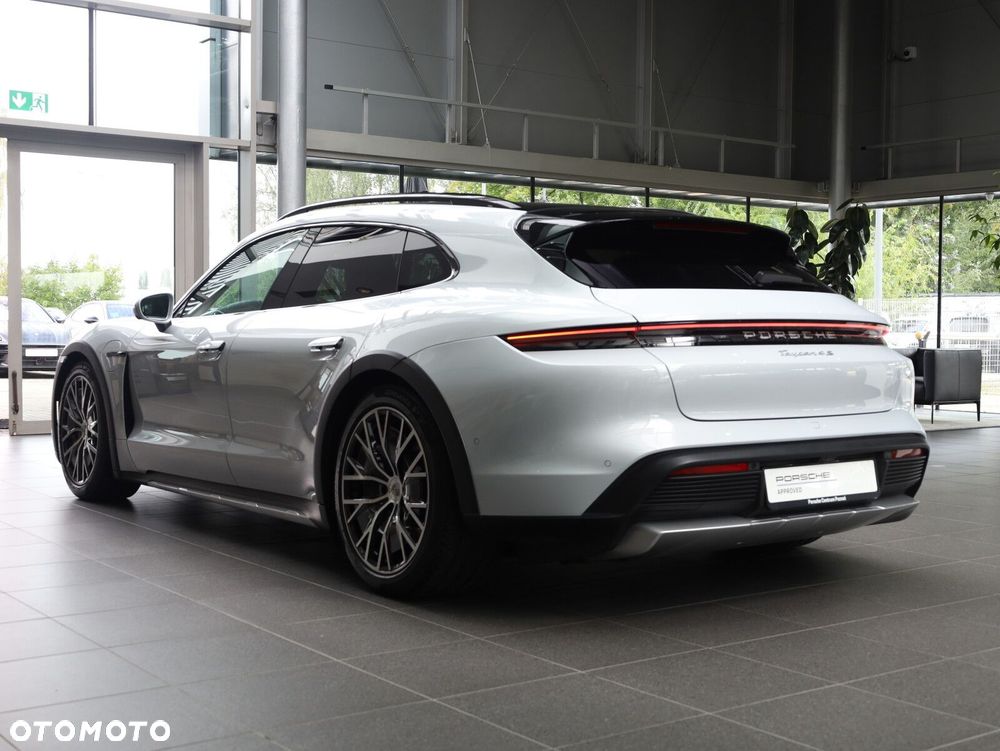 Porsche Taycan - 5