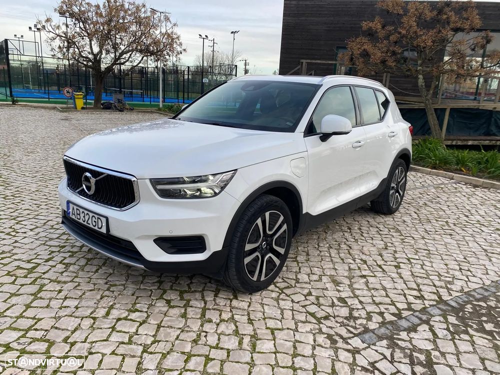 Volvo XC 40 1.5 T5 PHEV Momentum Plus - 3
