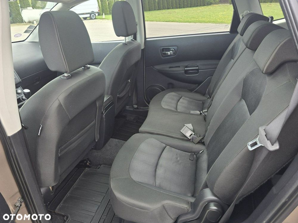 Nissan Qashqai+2 - 16