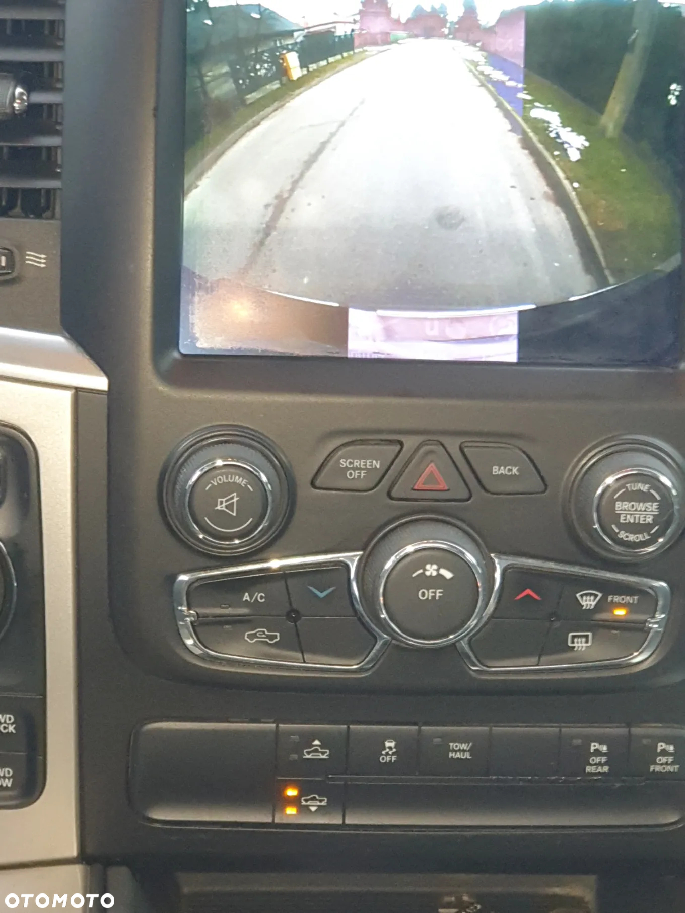 Dodge RAM 1500 5.7 4x4 - 8