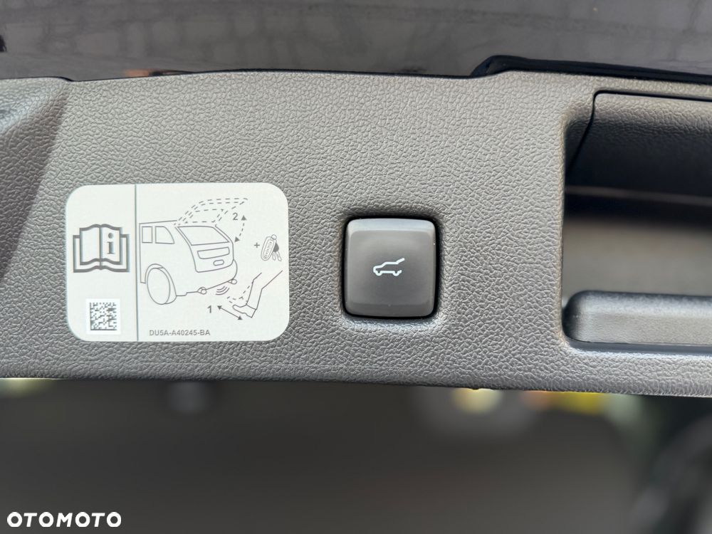 Ford Kuga 1.5 EcoBoost FWD ST-Line ASS GPF - 36