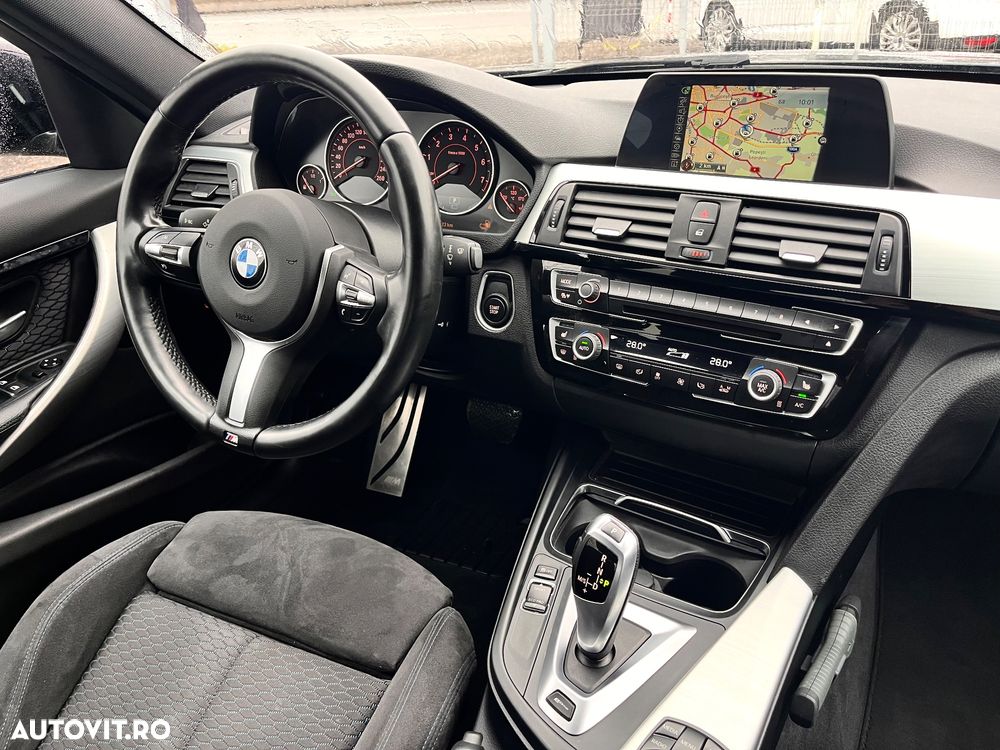 BMW Seria 3 330e iPerformance M Sport - 13