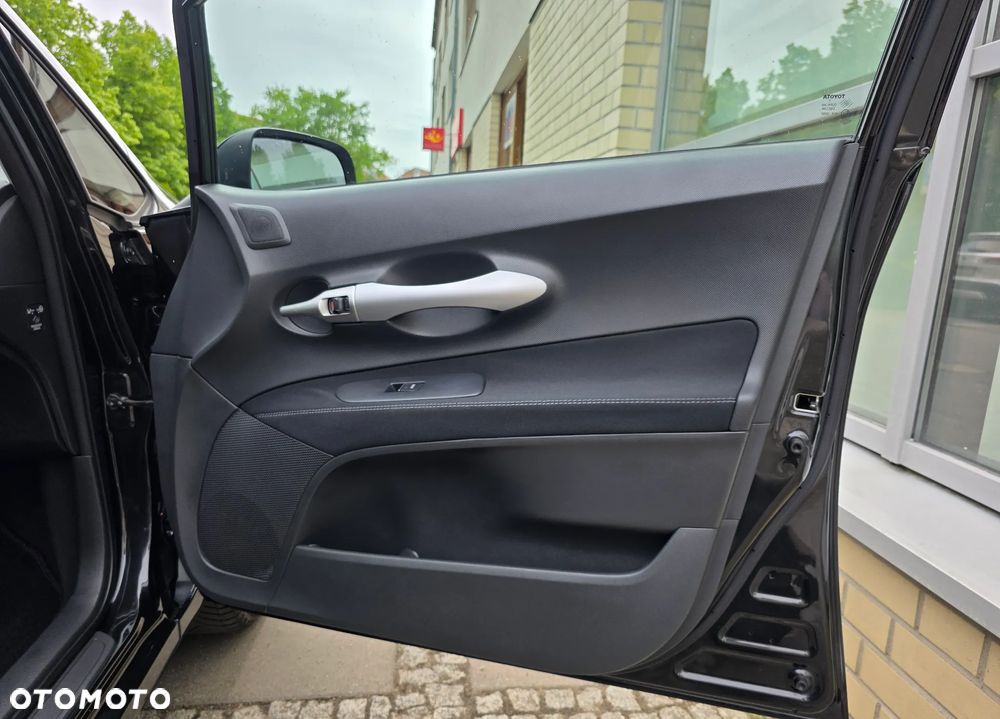 Toyota Auris 1.33 Dual-VVT-i Design Edition - 23