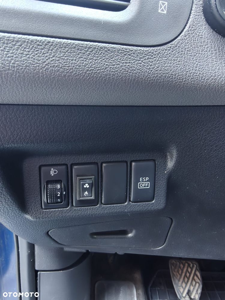 Nissan X-Trail 2.0 dCi 4x4 DPF Platinum - 27