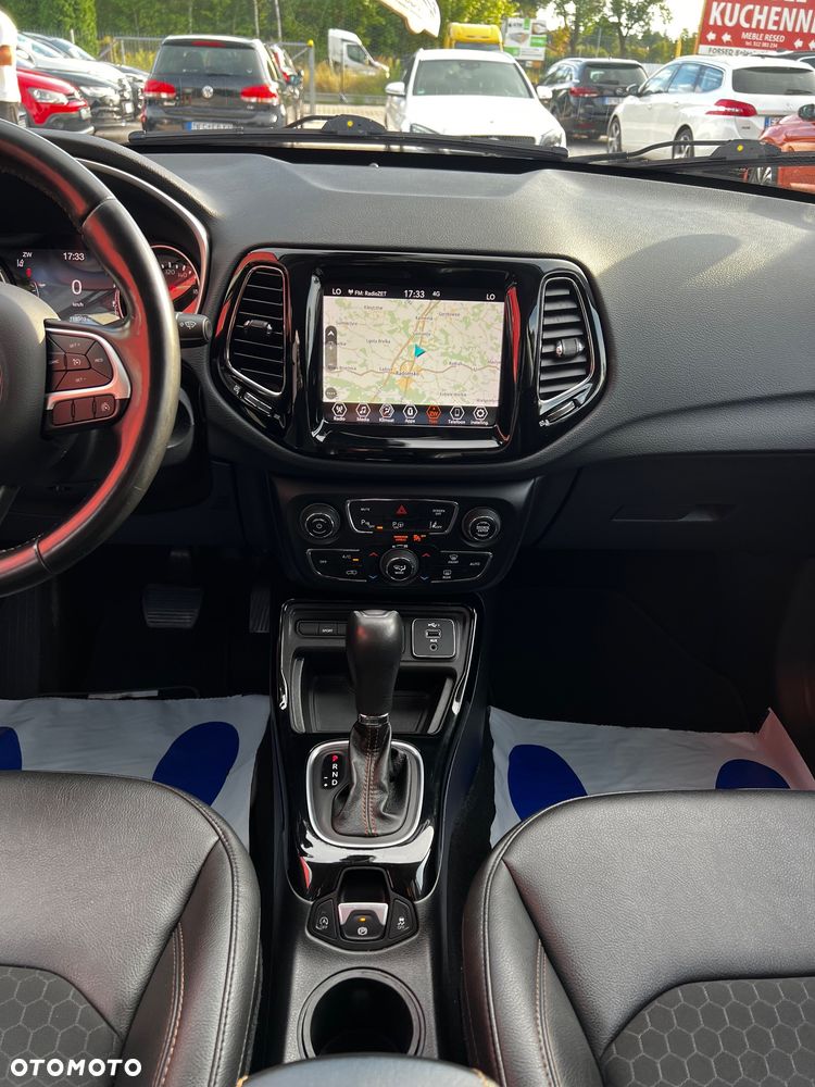 Jeep Compass - 23
