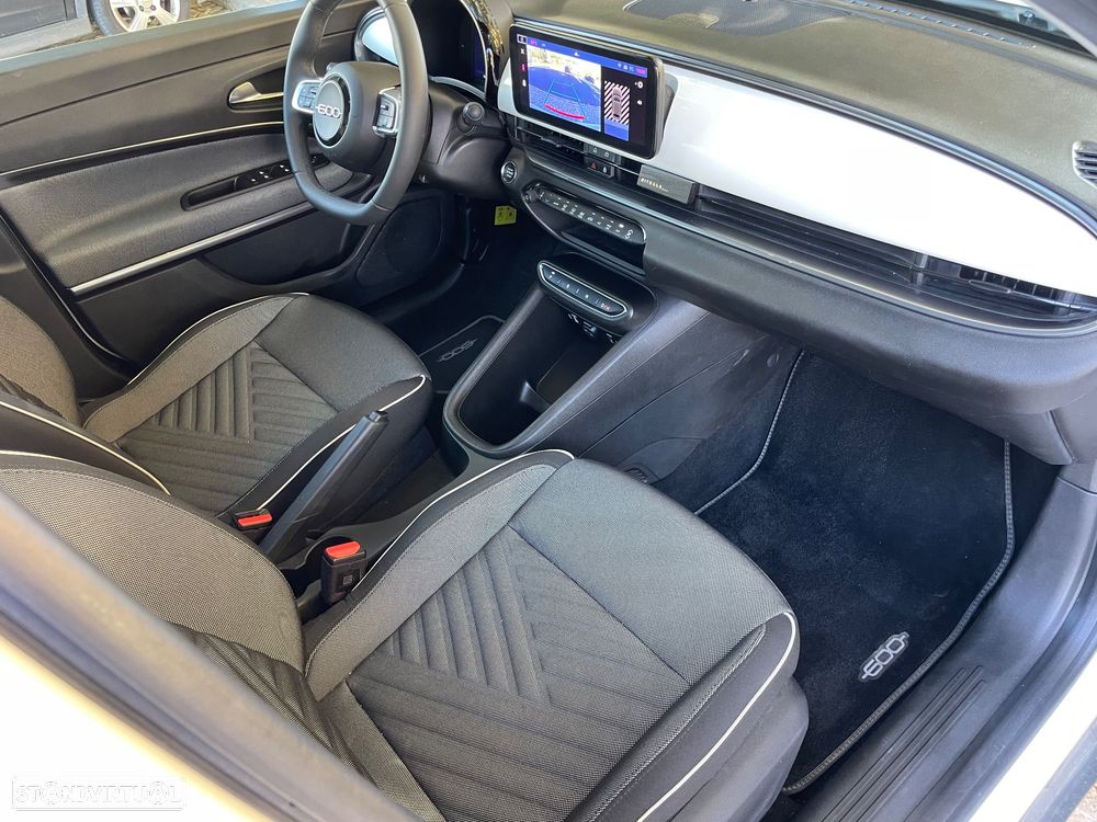 Fiat 600 1.2 Hybrid - 11
