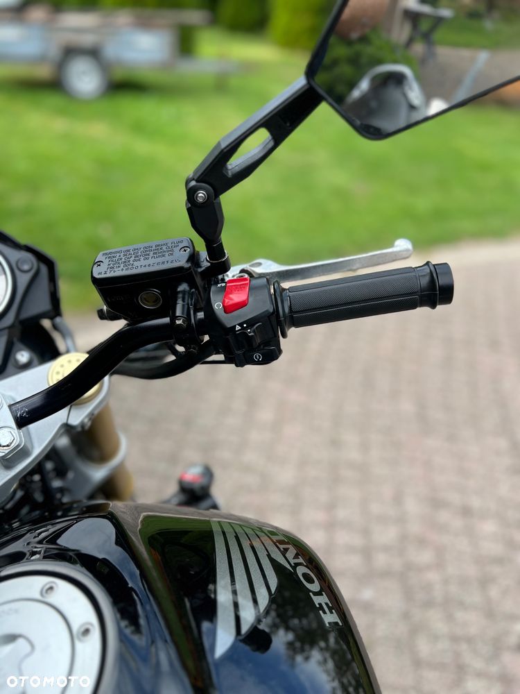 Honda Hornet - 16