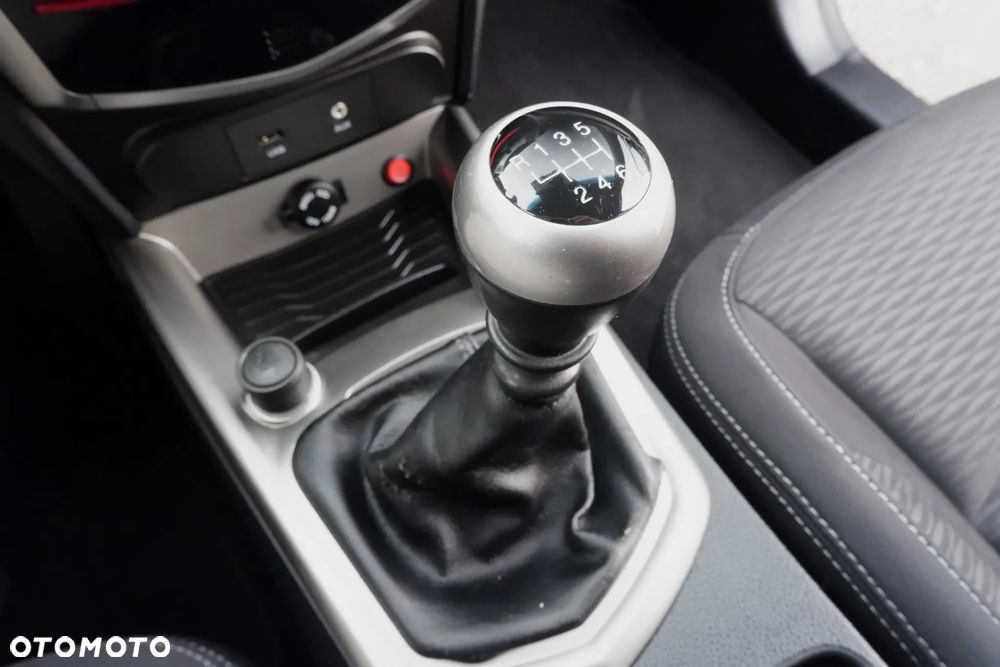 SsangYong/KGM Tivoli 1.6 Sharp - 22