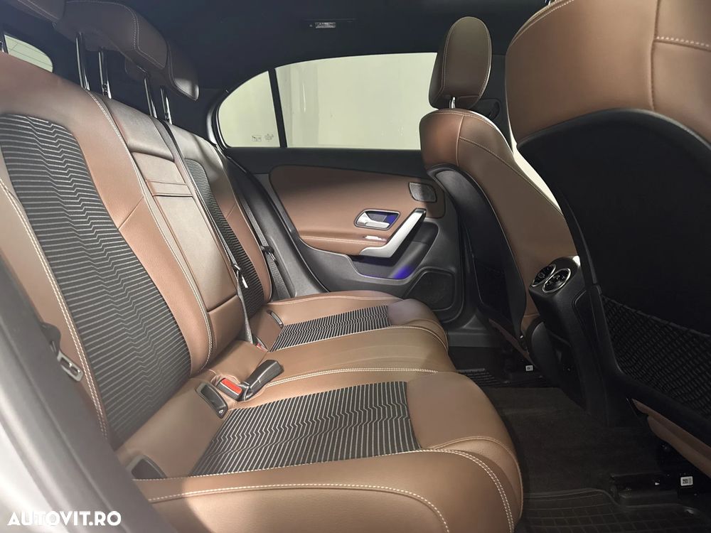 Mercedes-Benz A 200 4MATIC Aut. - 13