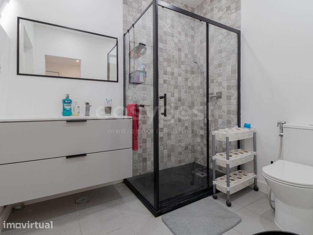 Moradia T2+2 - Arroteias - Renovada - Grande imagem: 2/21