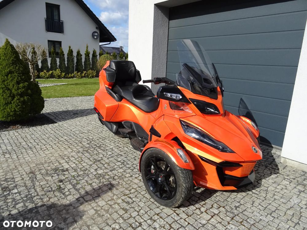 Can-Am Spyder - 9