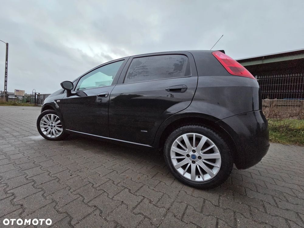 Fiat Punto 1.4 16V Dynamic - 15