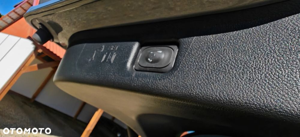 Ford S-Max 2.0 EcoBlue Titanium - 37