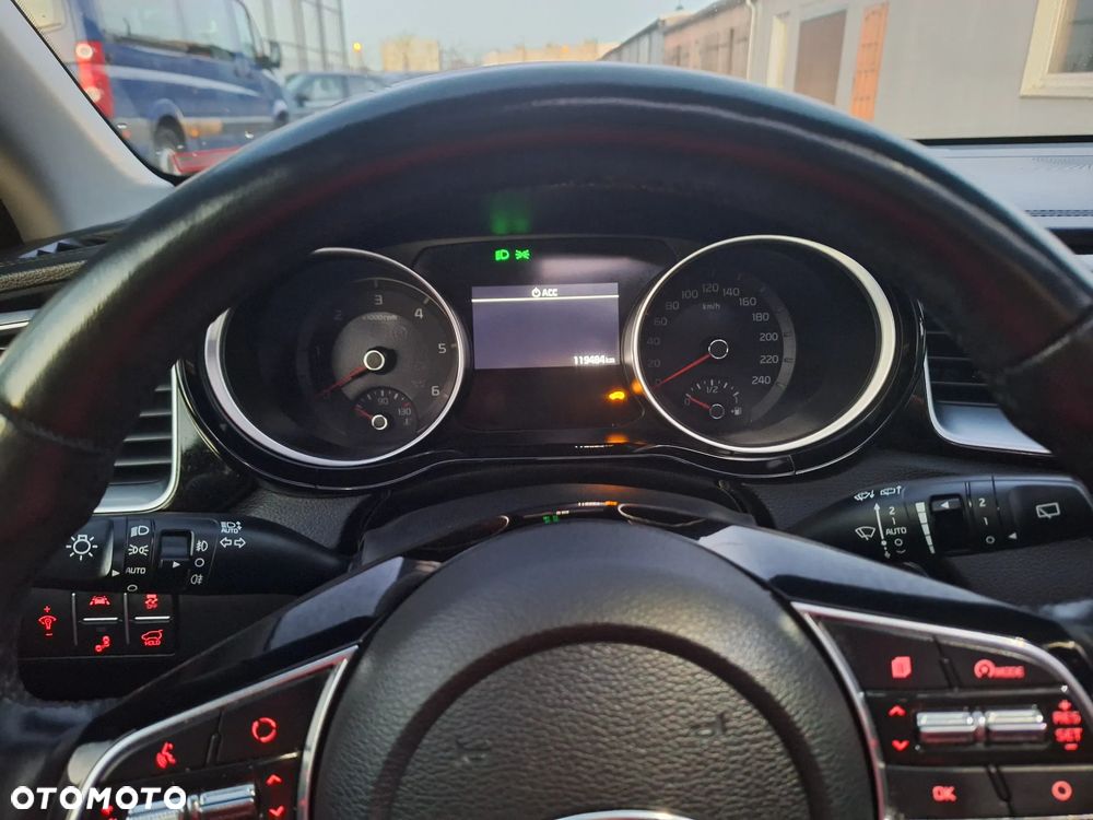 Kia Ceed 1.6 CRDi Platinum Edition - 22