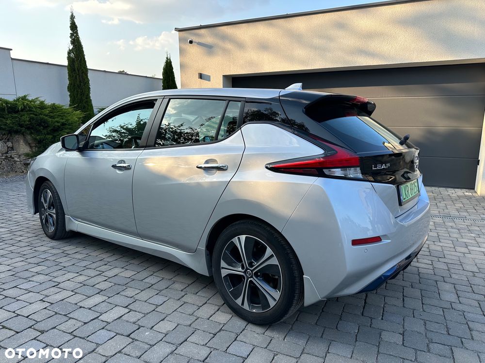 Nissan Leaf - 4