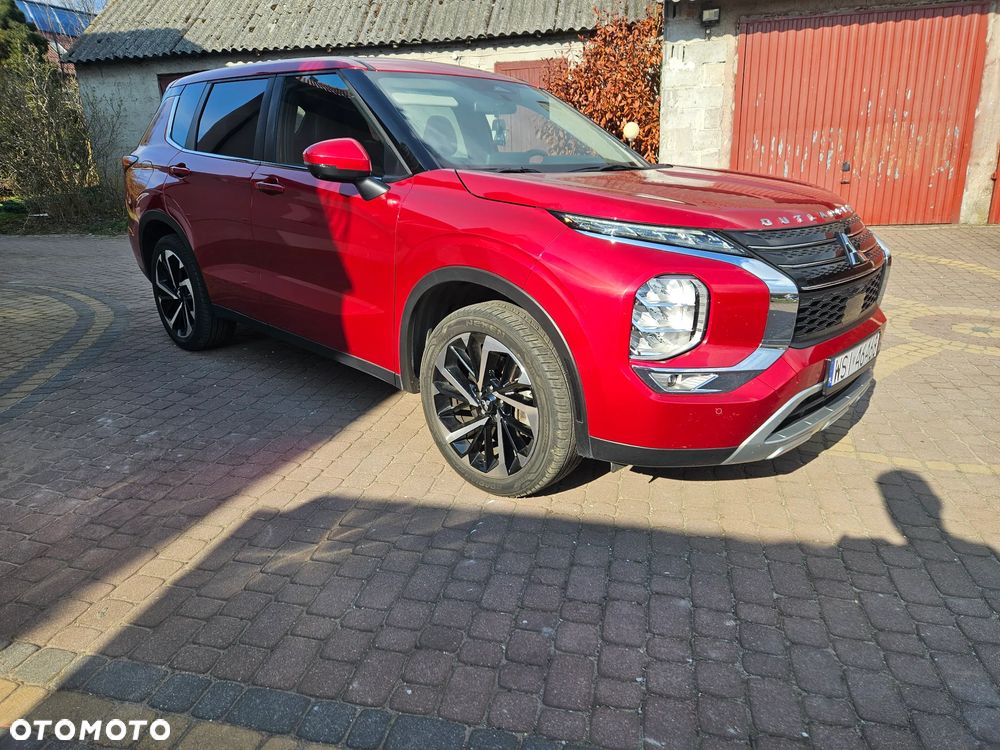 Mitsubishi Outlander - 3