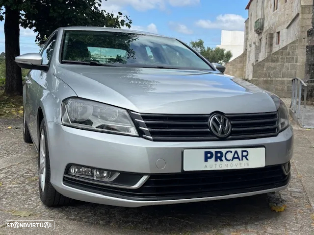 VW Passat 1.6 TDI BlueMotion - 9