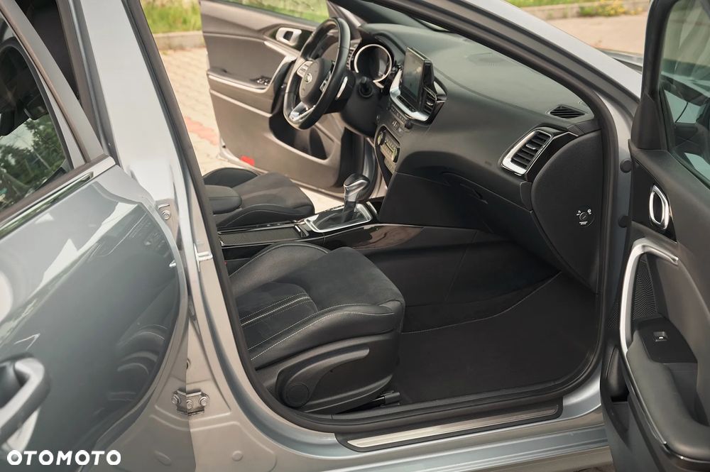 Kia Ceed 1.4 T-GDI DCT OPF GT Line - 21