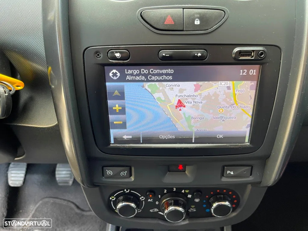 Dacia Duster 1.5 dCi SL Urban Explorer - 32