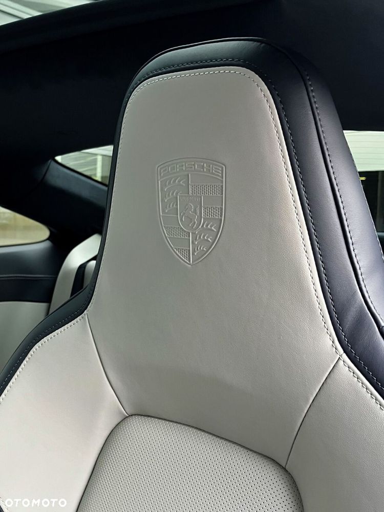 Porsche 911 - 36