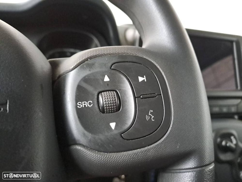 Fiat Panda 1.0 Hybrid Cross - 17