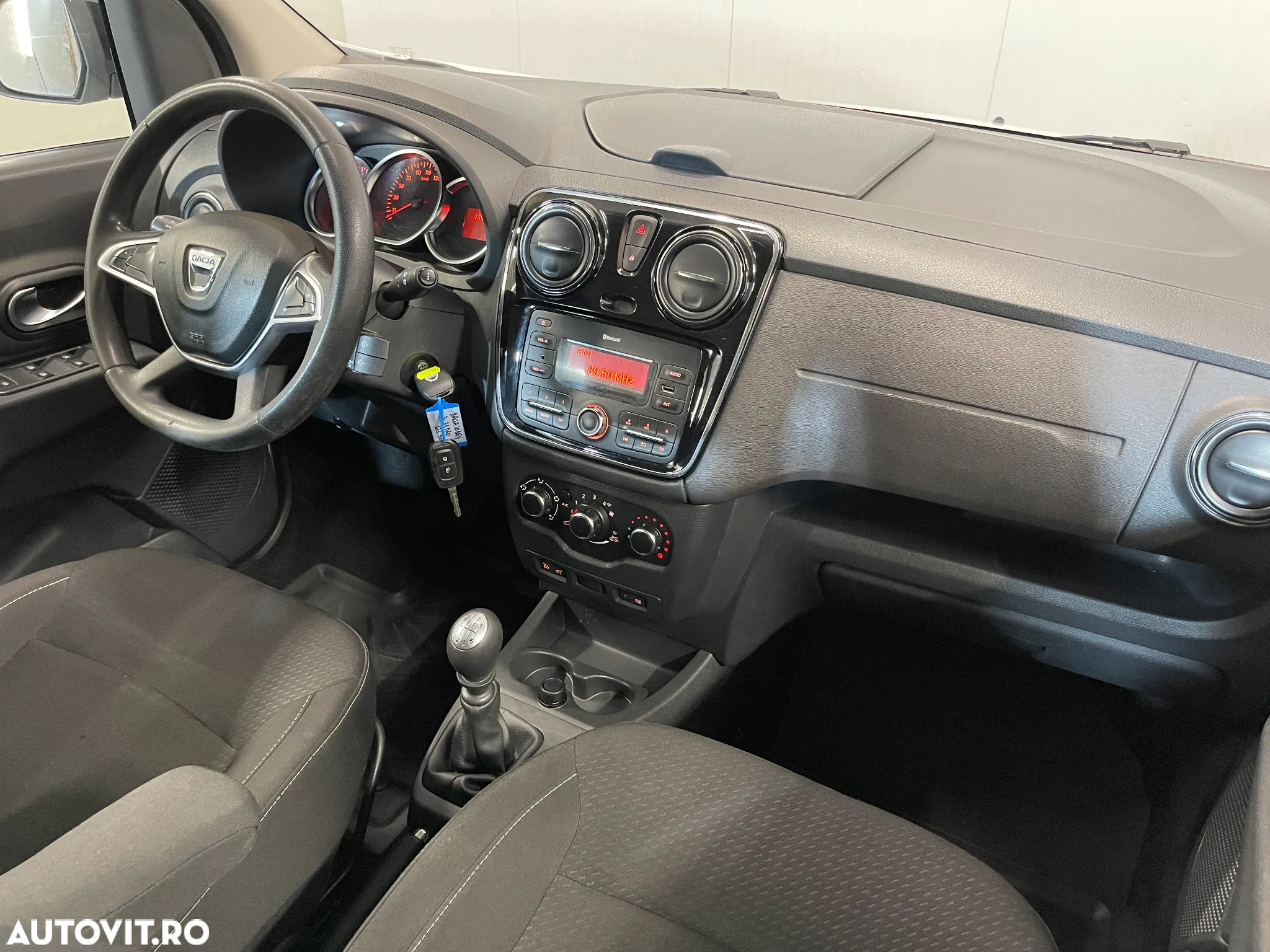 Dacia Lodgy 1.5 Blue dCi Laureate - 8