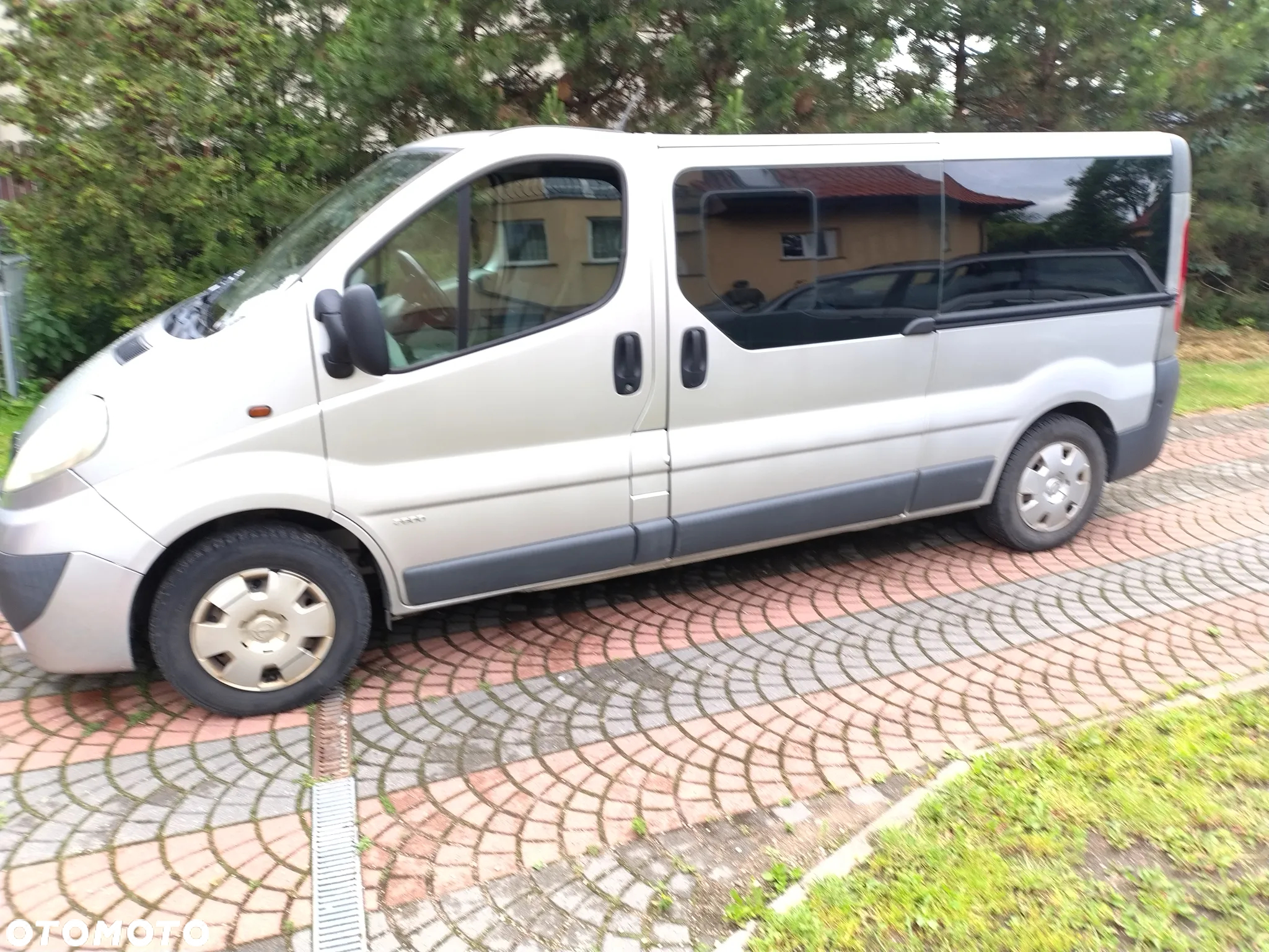 Opel Vivaro - 8