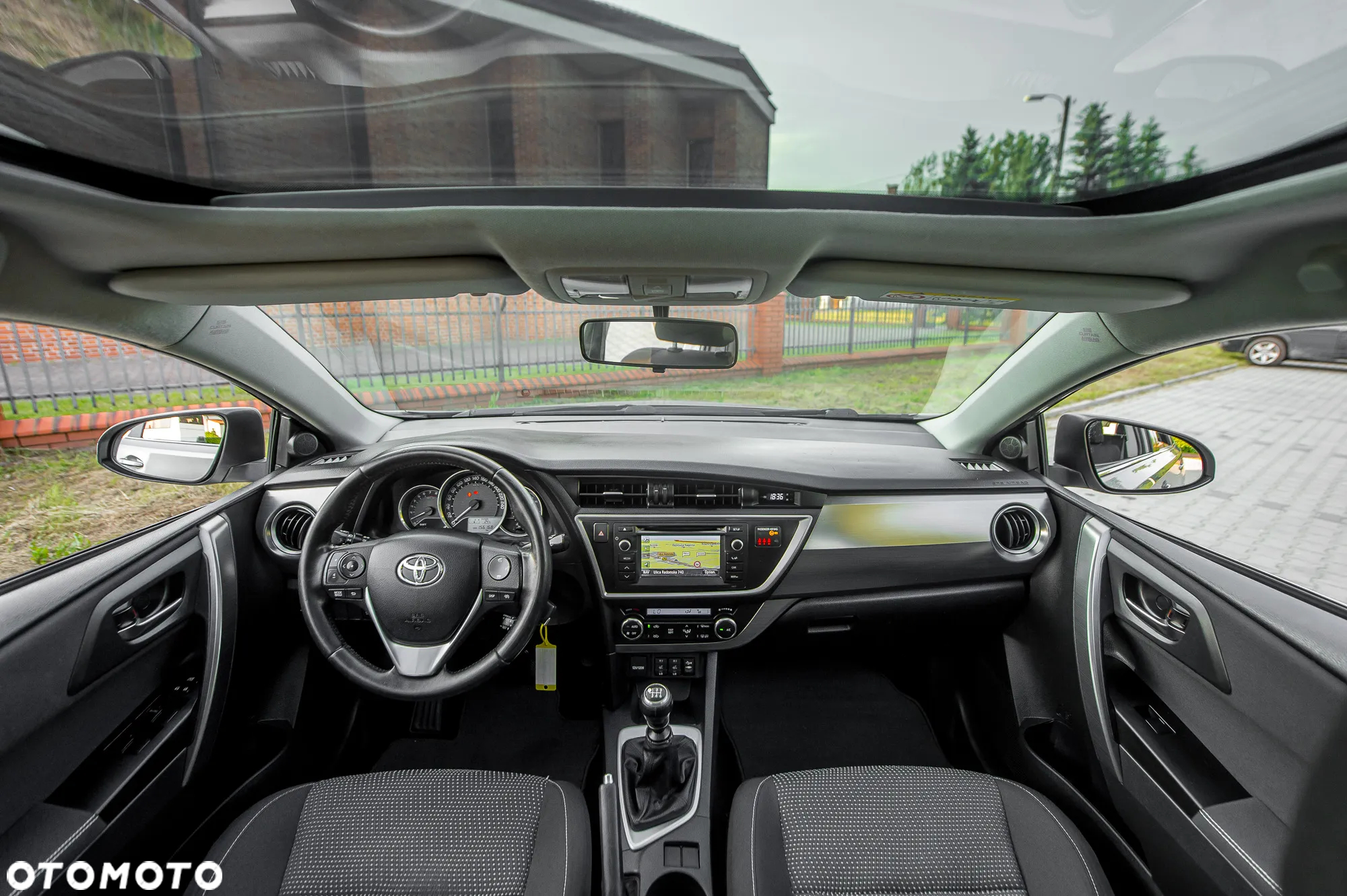 Toyota Auris - 19