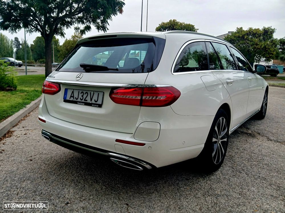 Mercedes-Benz E 300 Bluetec Hybrid Avantgarde - 11