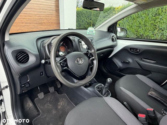 Toyota Aygo x - 8