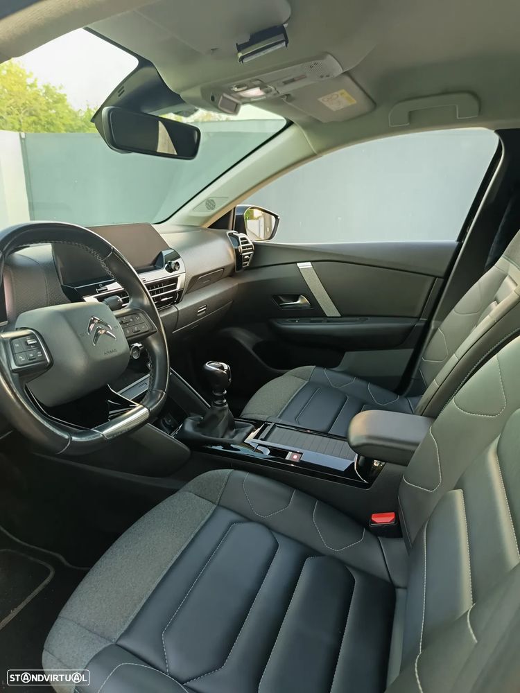 Citroën C4 PureTech 130 Stop&Start SHINE - 13