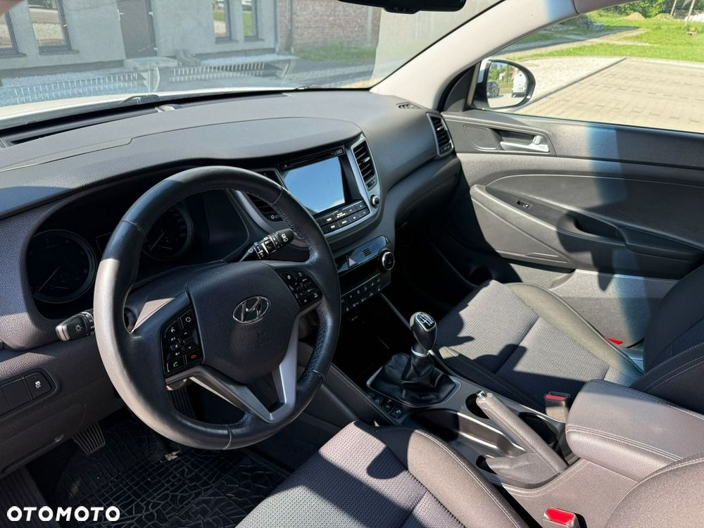 Hyundai Tucson - 8