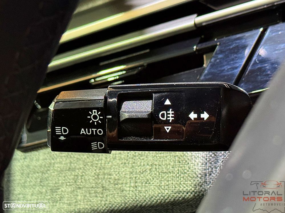 Peugeot 3008 1.2 Hybrid Allure Pack e-DCS6 - 23