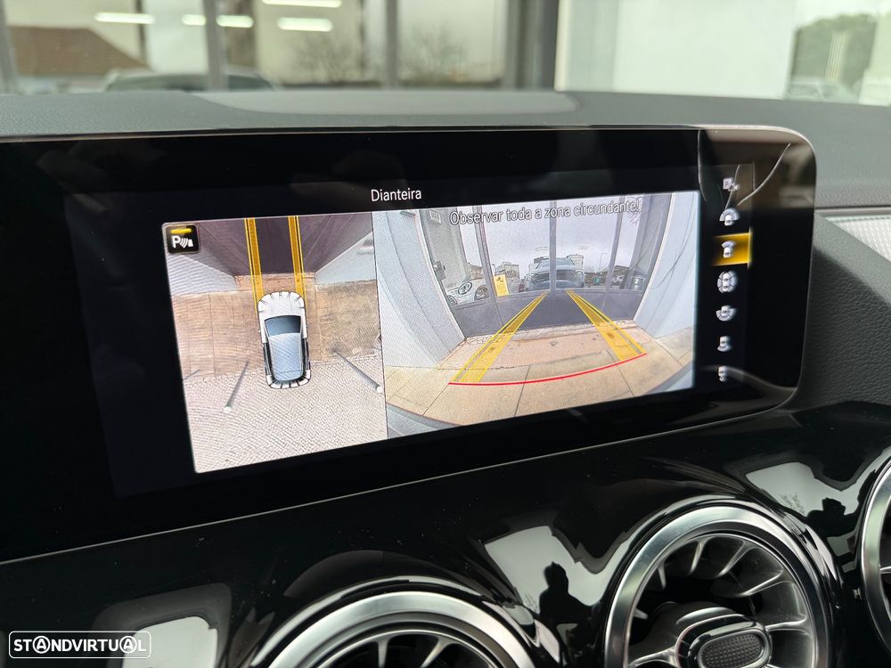 Mercedes-Benz EQA 300 4Matic - 22