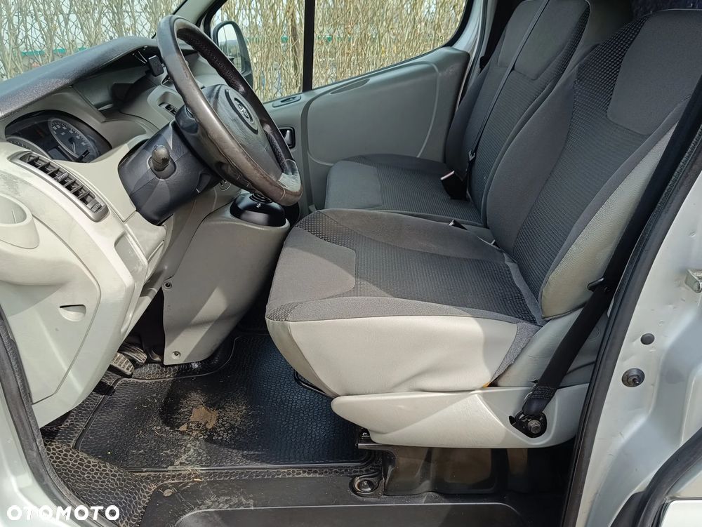Opel VIVARO - 16