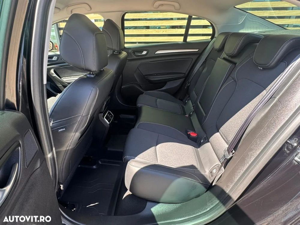 Renault Megane TCe 140 EDC GPF Intens - 10