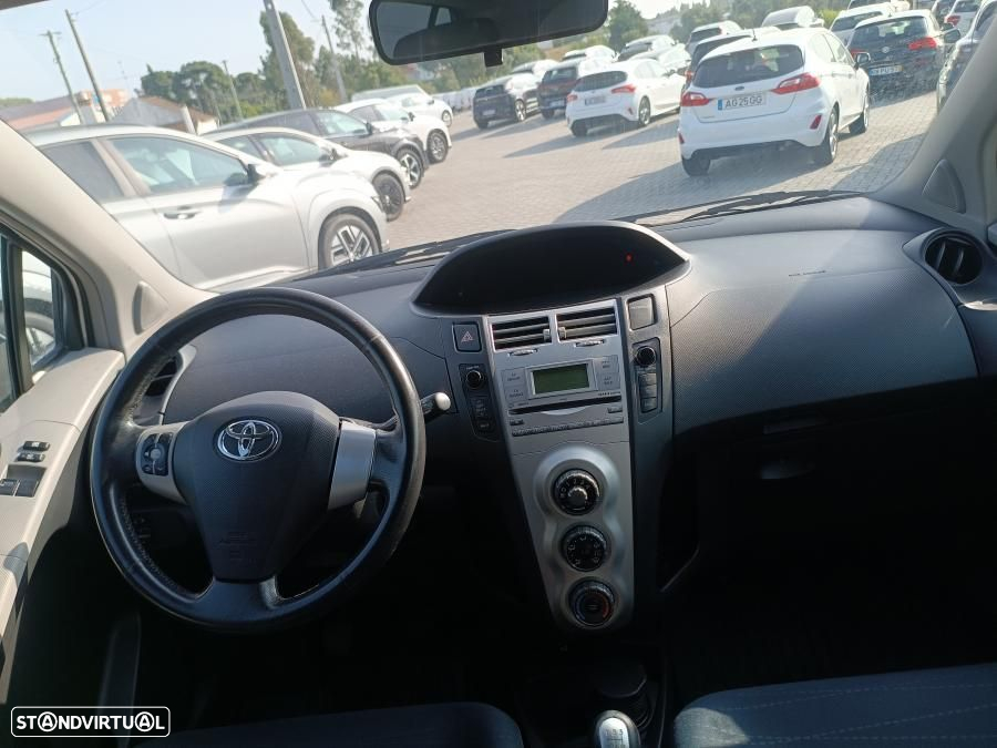 Toyota Auris 1.4 D-4D - 8
