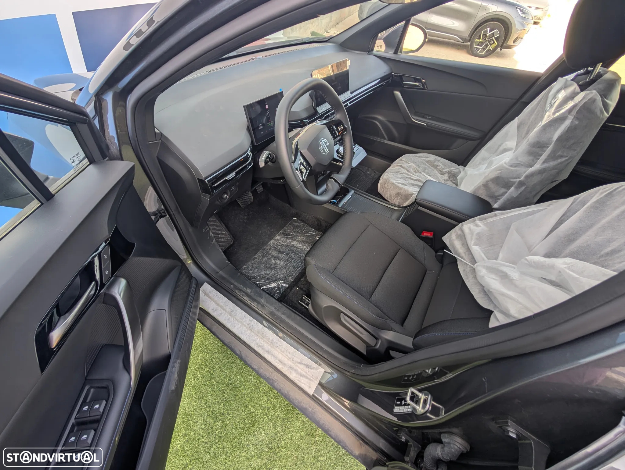 MG MG4 64 kWh Comfort - 12
